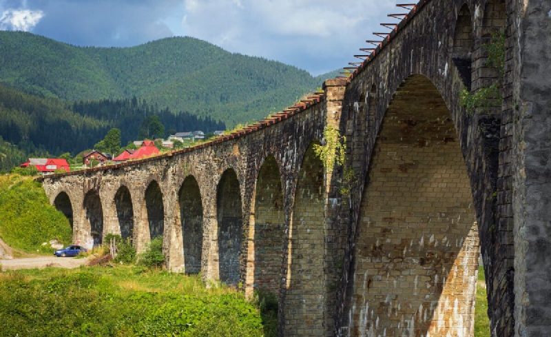 куди поїхати в карпати на 3 дні